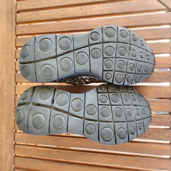 Bernie Mev European Slip-On Comfort Mary Jane Shoes Size EU 38 US 7-7.5 Grip - Picture 10 of 13